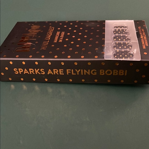 Red Aspen Nail Dash - Picture 2 of 2